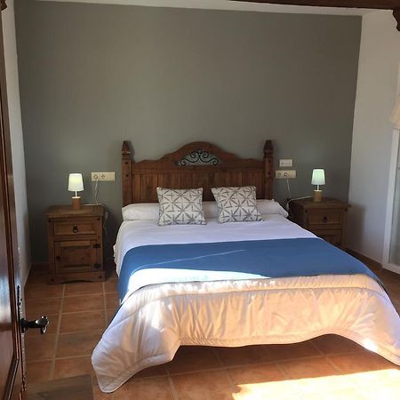 Hostal Rural La Casa Verde Cheles 외부 사진